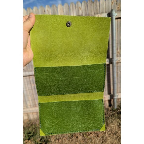 NEW Portland Leather Goods Rancher Trifold Wallet Green PLG - Picture 3 of 3